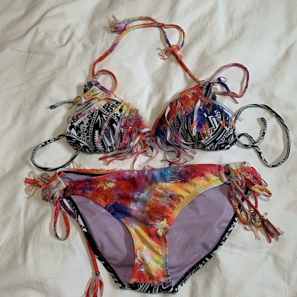 Fun medium size Raisins bikini - Picture 2 of 7